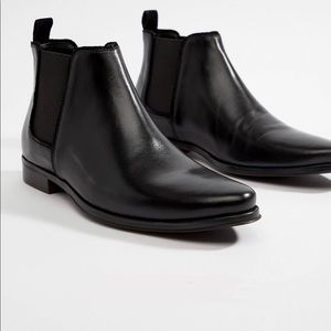 Black Chelsea Boots